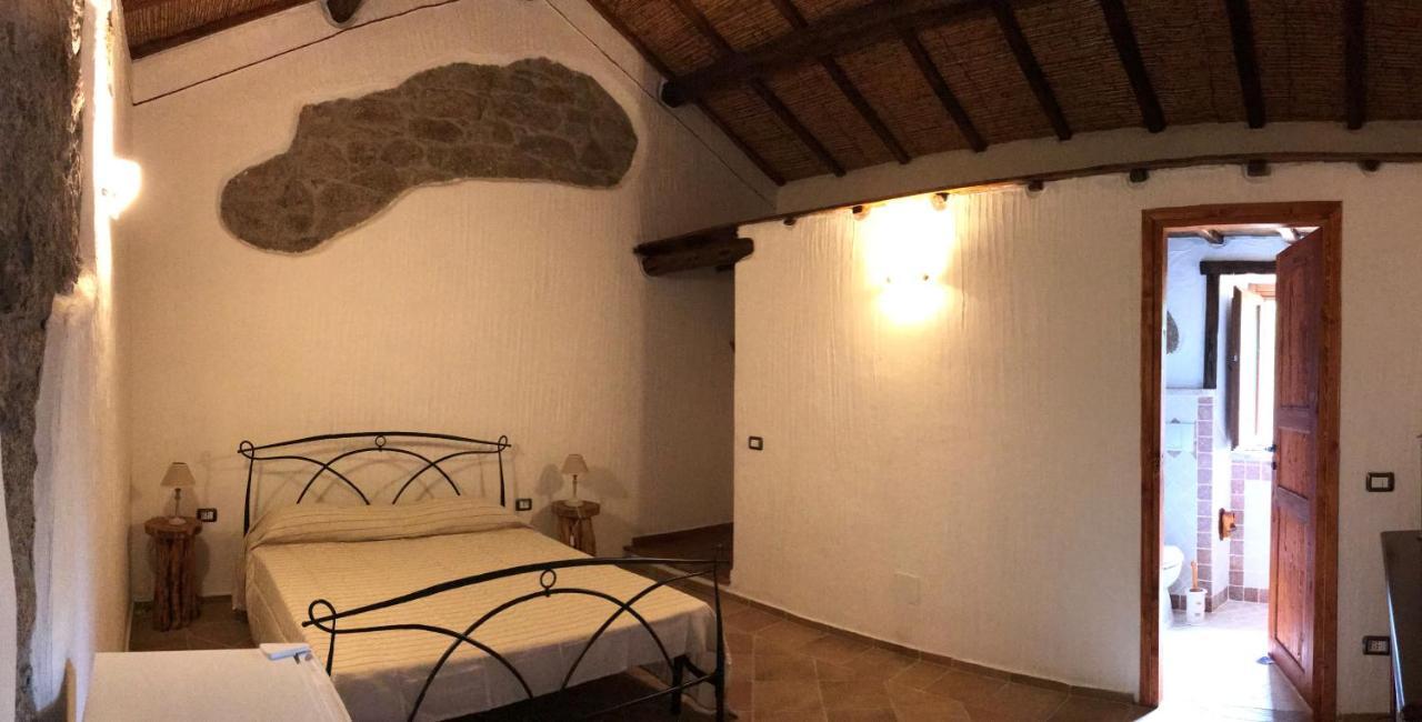 Li Casacci Bed & Breakfast Arzachena Luaran gambar